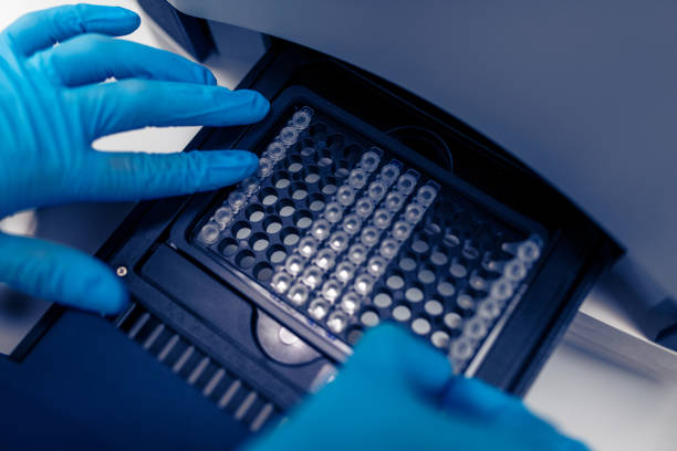 Real-time PCR (qPCR) Assay Market by Product Type (Reagents & Consumables, and Instruments) Application (Clinical Research, and Forensic), End User (Hospitals & Diagnostic Centres, Academic & Research Institutes, Pharmaceutical & Biotechnology Industries, and Others) - Global Outlook & Forecast 2022-2030