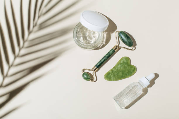 Facial Skincare Market by Products (Serums and Masks, Face Wipes, Facial Creams, Face Wash, and Others), by Application (Women and Men), by End User (Convenience Stores, Supermarkets and Hypermarkets, Digital Stores) – Global Outlook & Forecast 2022-2030