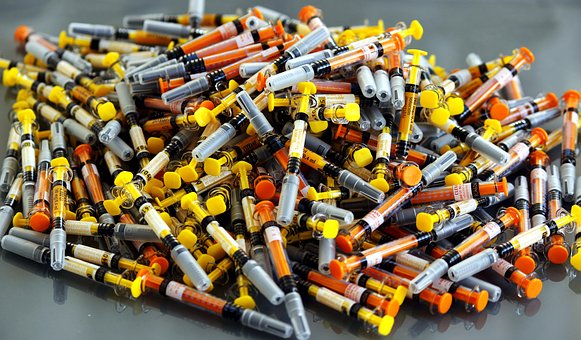 Heparin Market By Product Type (Low Molecular Weight Heparin (LMWH) and Unfractionated Heparin (UFH)), By Source (Porcine and Bovine), By Application (Heart Attacks, Stroke, Deep Vein Thrombosis & Pulmonary Embolism, Atrial Fibrillation, and Others), By End User (Hospitals & ASCs, Clinics, and Others) - Global Outlook & Forecast 2022-2030